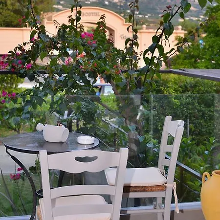East-west Tatil Evi Kalamata