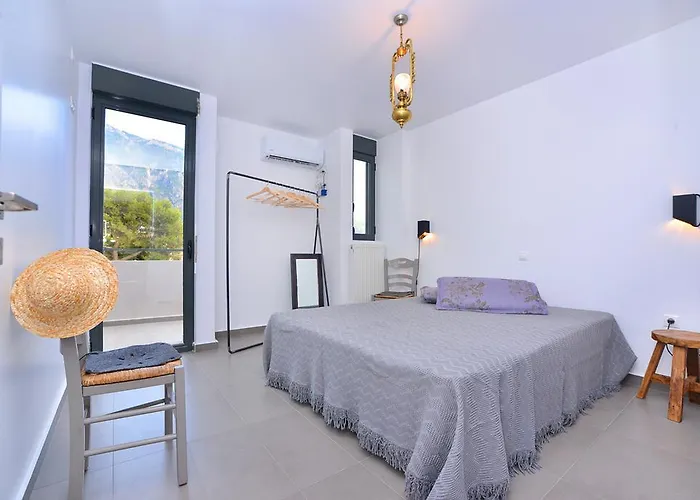 Nyaraló East-west *